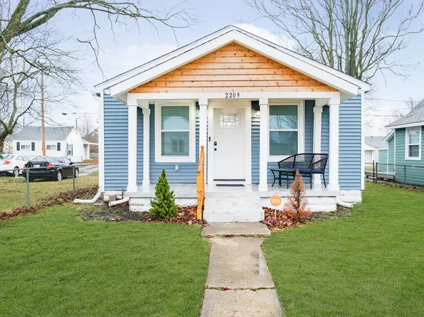 2209 W 9th St, Muncie, IN 47302