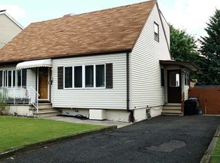 56 Howard St, Lodi, NJ 07644