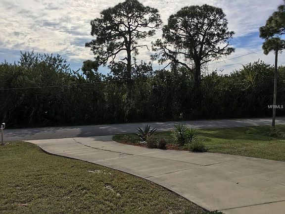 5th image of 4450 Yacht Club Dr