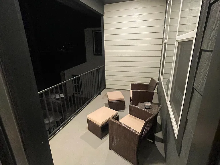 926 Schlagel St #5 — Photo 9