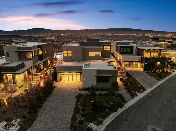 569 Overlook Rim Dr, Henderson, NV 89012