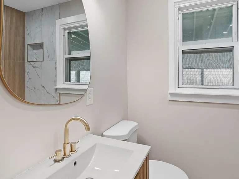 607 W Madison Ave — Photo 3