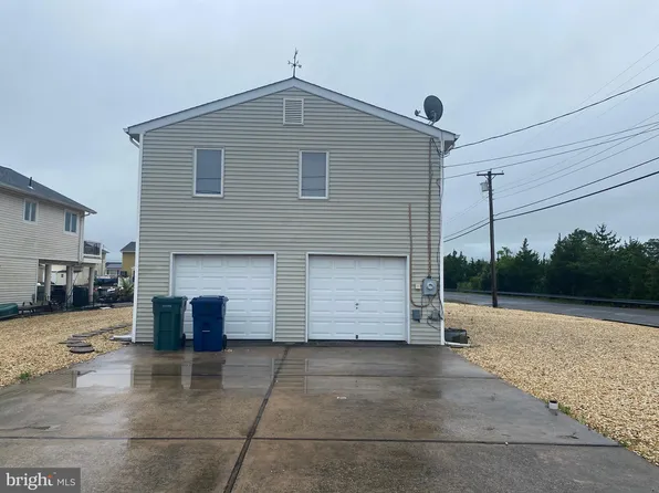 2 S Dayton Dr, Little Egg Harbor, NJ 08087
