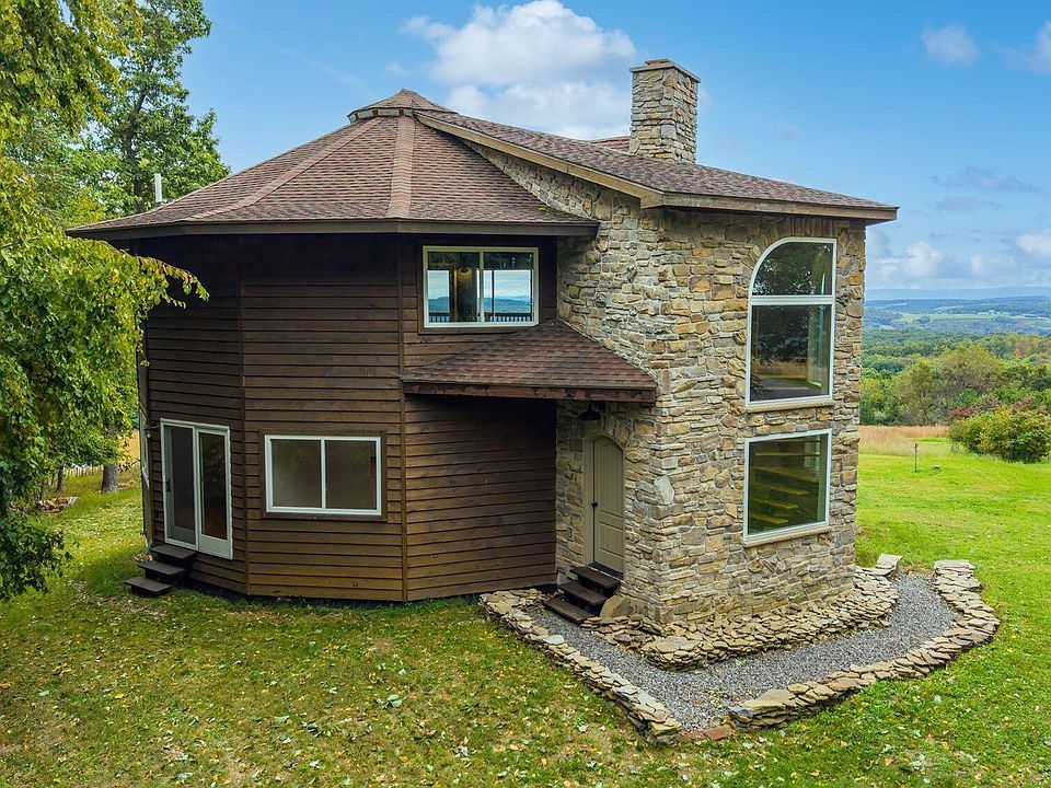 1st image of 546 Ridge Rd