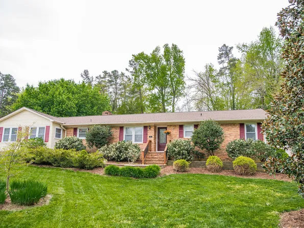 38 Rosewood Dr, Roxboro, NC 27573