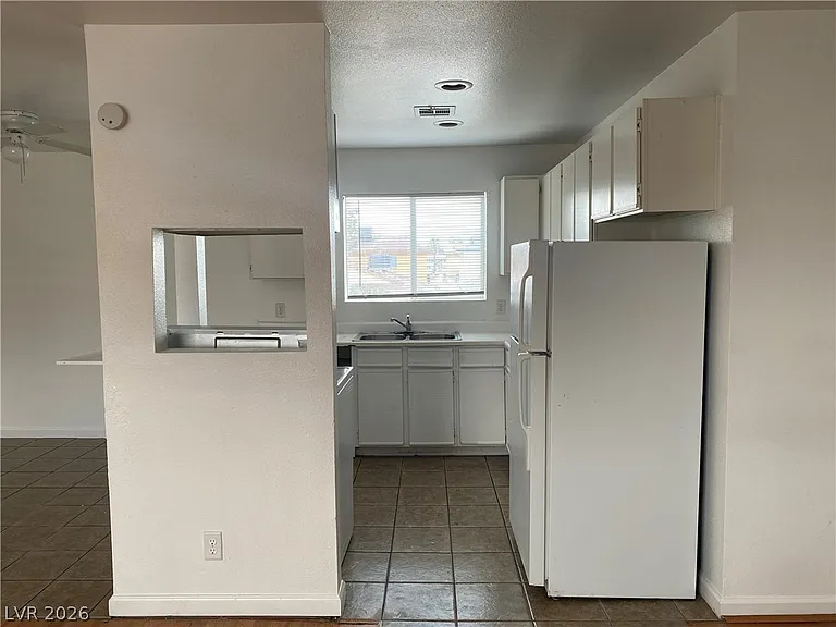 1662 N Lamont St #202 — Photo 8