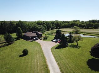 10752 Gilreath Rd, Glenarm, IL 62536