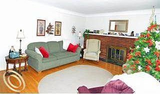3rd image of 3107 Glenview Ave