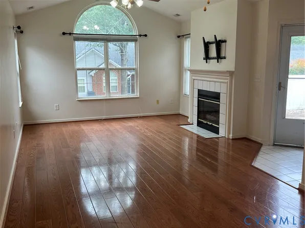 3343 Stone Manor Cir #7-B, Chester, VA 23831