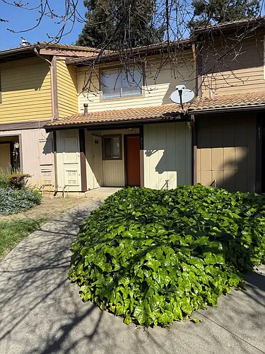 451 Tabor Ave Photo 1