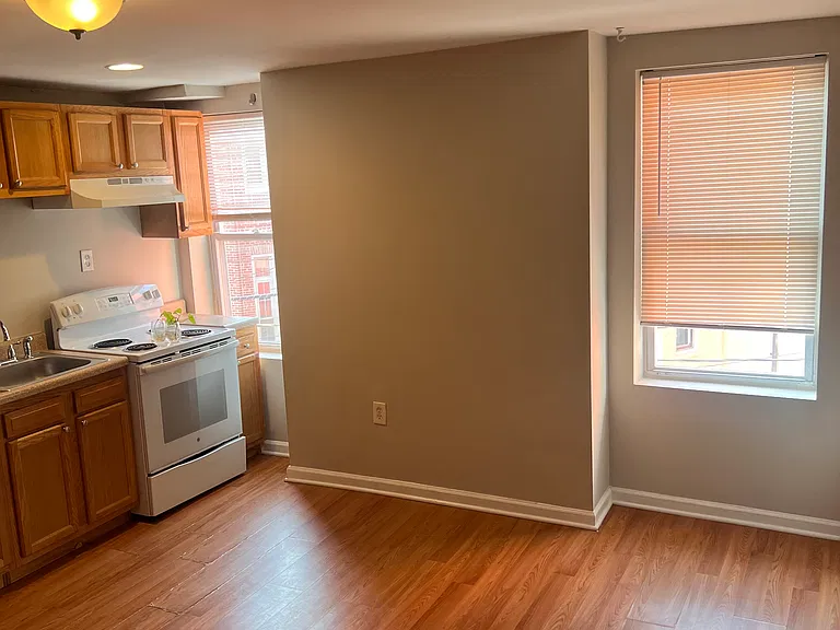 2024 Saint Paul St #2B — Photo 7