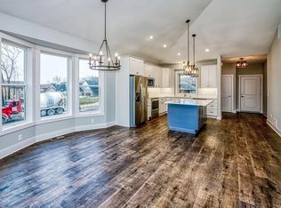 15695 52nd Pl N, Plymouth, MN 55446