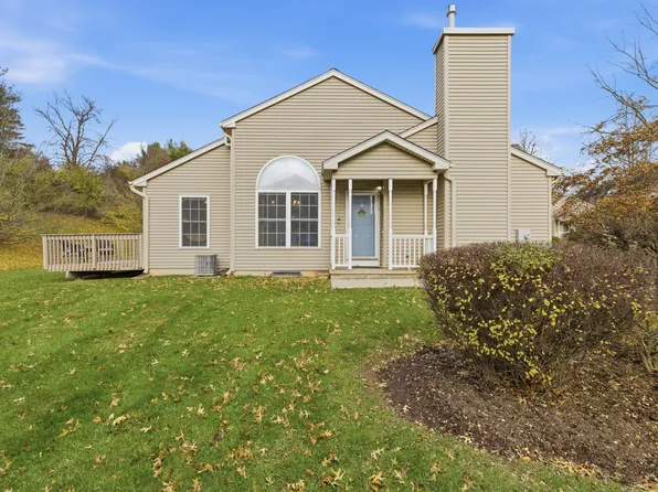 25 Hamden Hills Drive #69, Hamden, CT 06518
