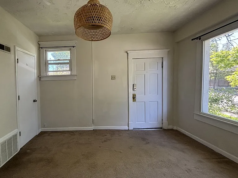 867 E Browning Ave #2 — Photo 10