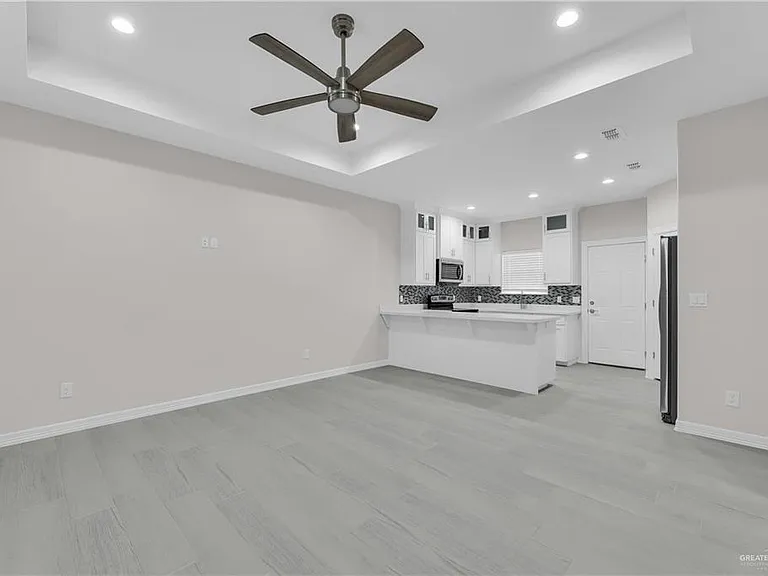 1602 Playa Dr #2 — Photo 4