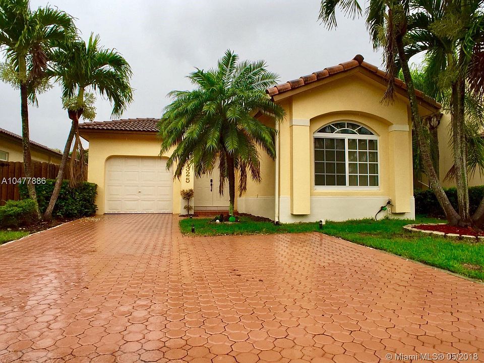 1st image of 11325 NW 52nd Ln