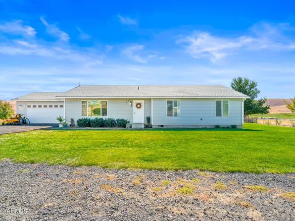 250 Moody Rd, Moxee, WA 98936