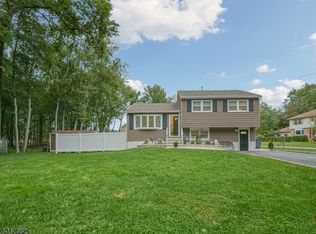 104 Big Piece Rd, Fairfield, NJ 07004