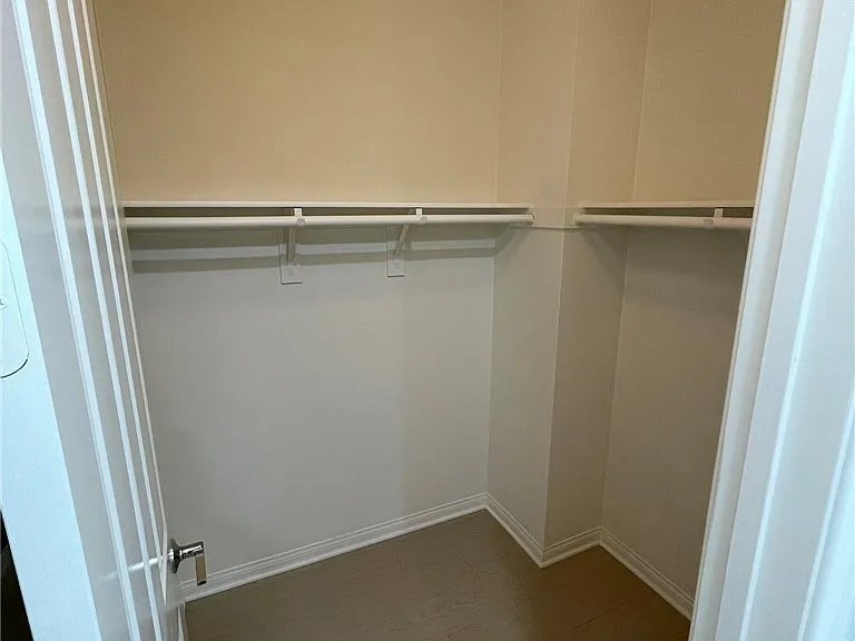 810 E Promenade #C — Photo 24