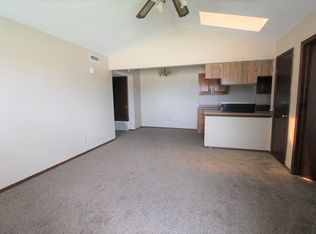 701 NE 11th St, Moore, OK 73160