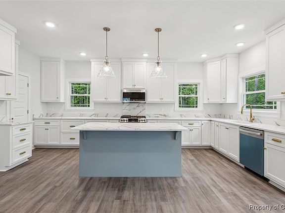 4th image of 8280 Mobjack Ln