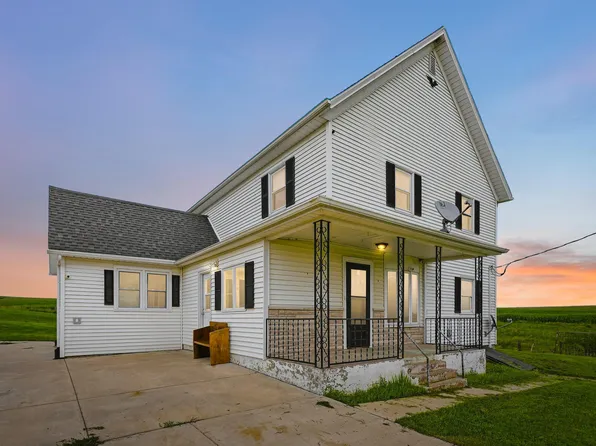 39858 111th St, Spragueville, IA 52074