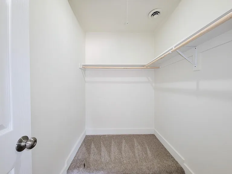 133 S Yaupon St — Photo 5