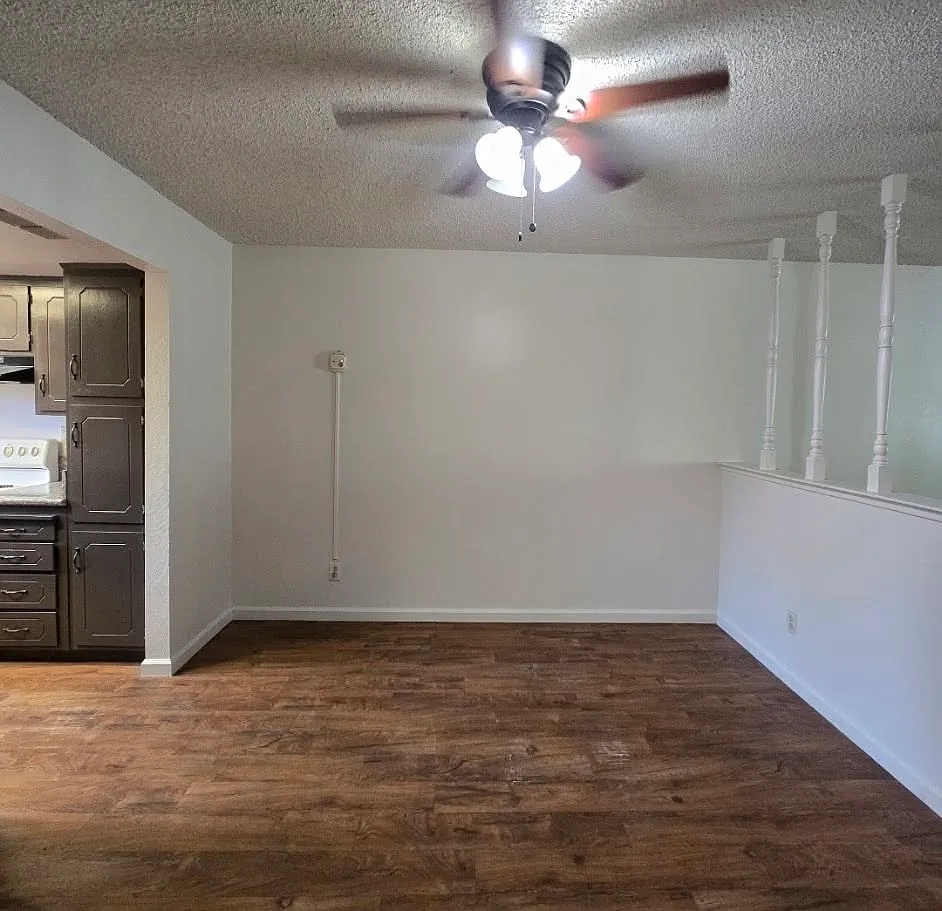 2 bed, 1100 sqft, $1,400 — Photo 3