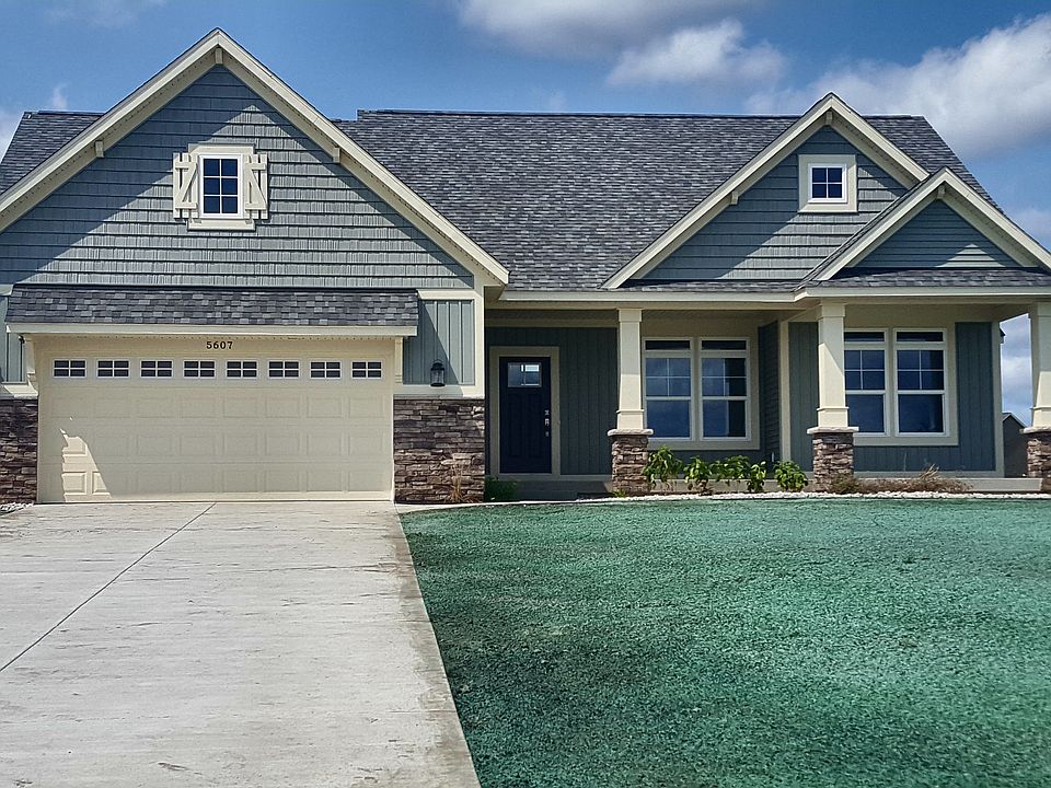 1st image of 5607 Sheba Dr NE