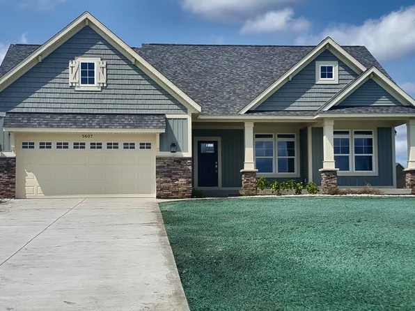 5607 Sheba Dr NE, Belmont, MI 49306