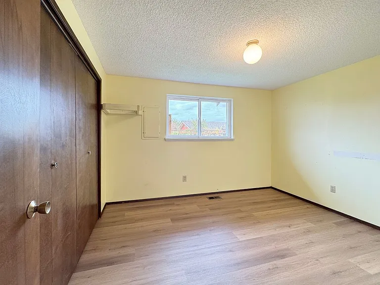 41 McLaughlin Rd — Photo 26