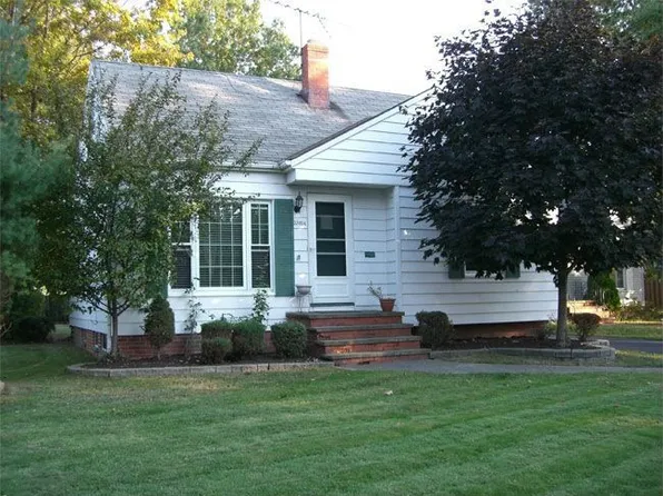 32604 Willowick Dr, Willowick, OH 44095