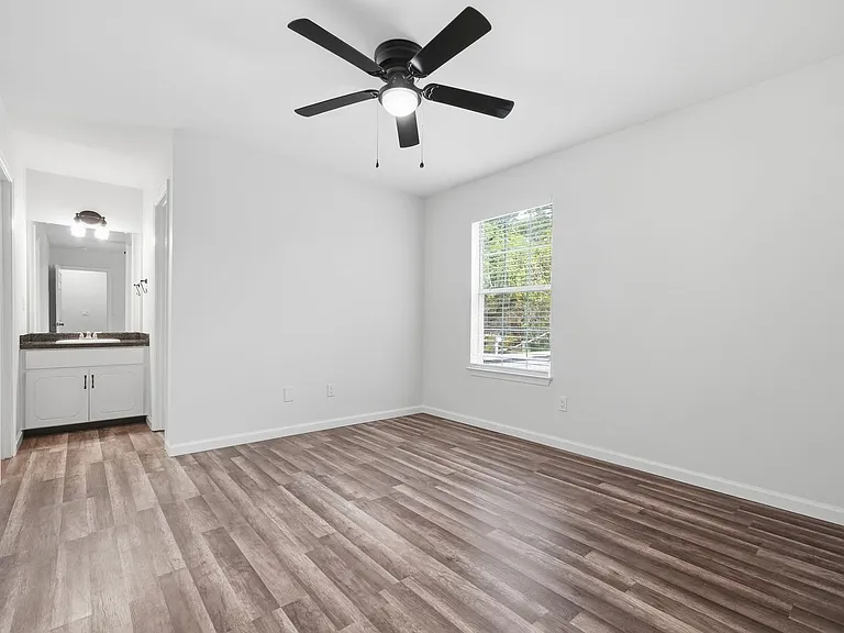 403B Yancey St — Photo 22