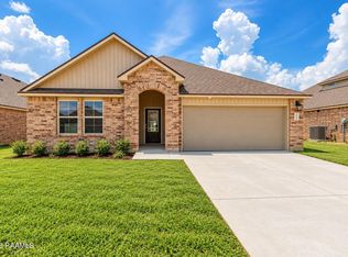113 Nova Lake Dr, Duson, LA 70529