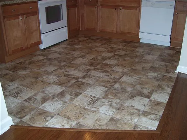 30 Twin Oaks Pl — Photo 4