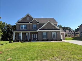 3920 Newburn Ct, Cumming, GA 30028
