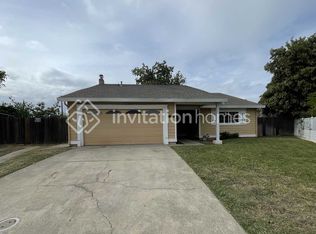 8571 Fairlawn Ct, Sacramento, CA 95828