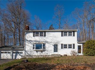 87 Cedar Ln, Beacon Falls, CT 06403