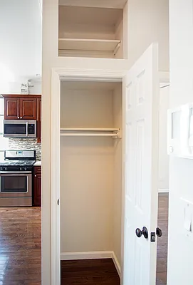 Rented by Dallien Realty Limited Liability Company | media 22