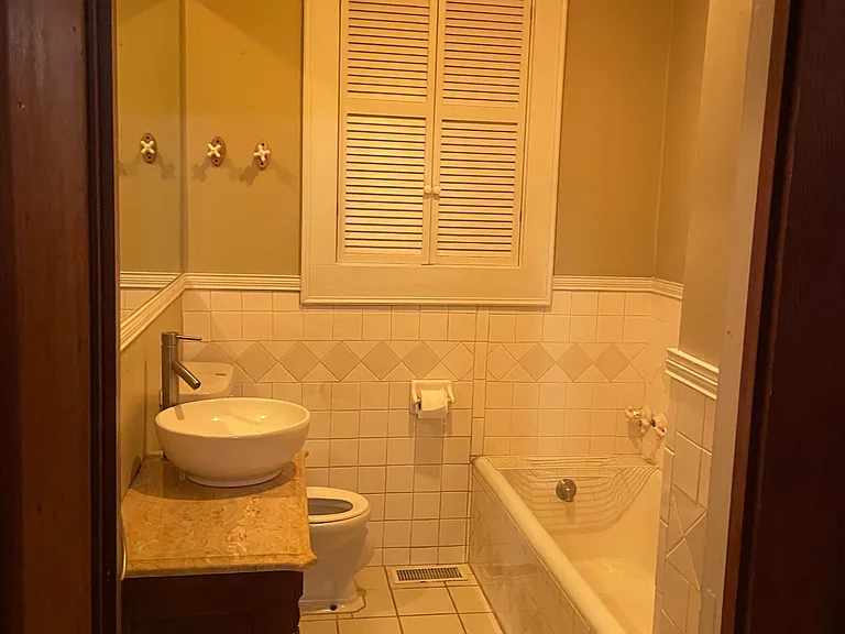 1016 Carolina Ave — Photo 11