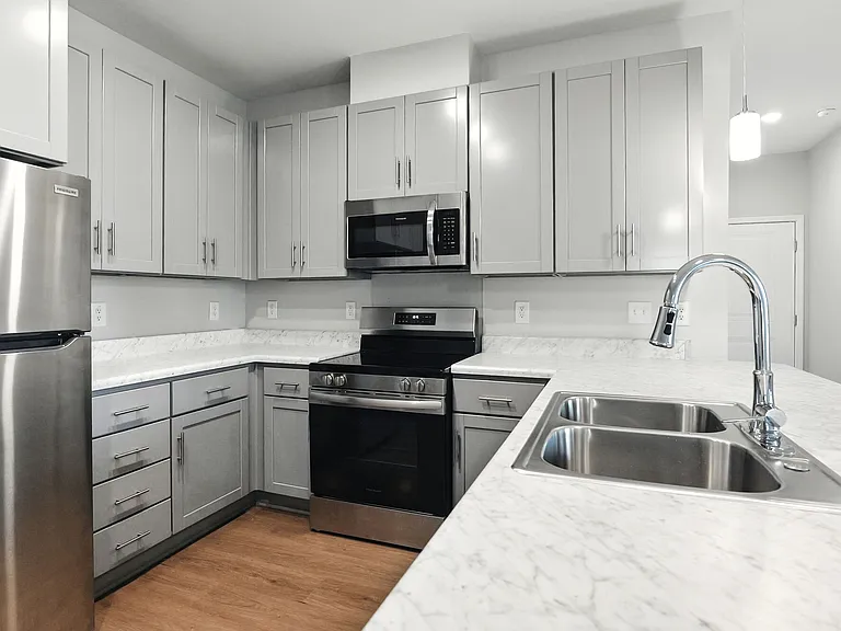 Shockley Terrace — Photo 11