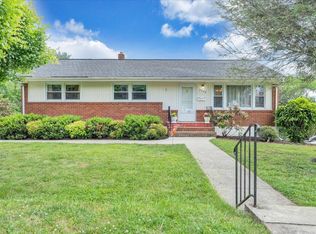 2748 Westhampton Ave SW, Roanoke, VA