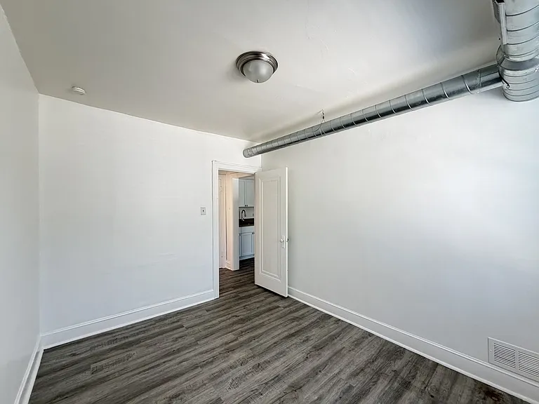 1605 N McVicker Ave #2 — Photo 18
