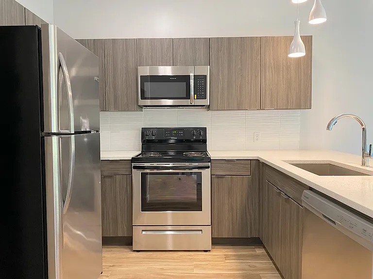 1683 Midtown Pl #104 — Photo 5