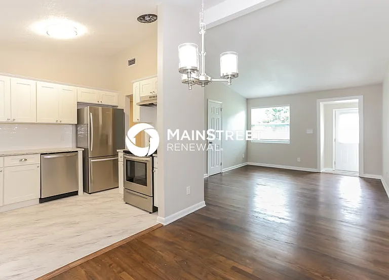7806 Delaroche Dr — Photo 4