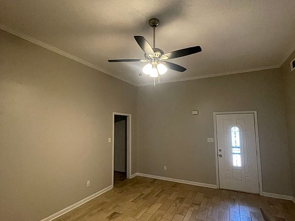3rd image of 270 Village Dr S
