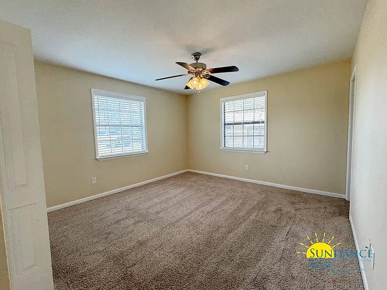 321 Biscayne Ln — Photo 18