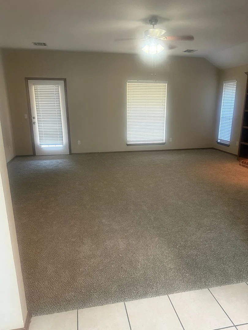 **Home for Lease in Yukon, OK | Mustang Schools — Photo 3