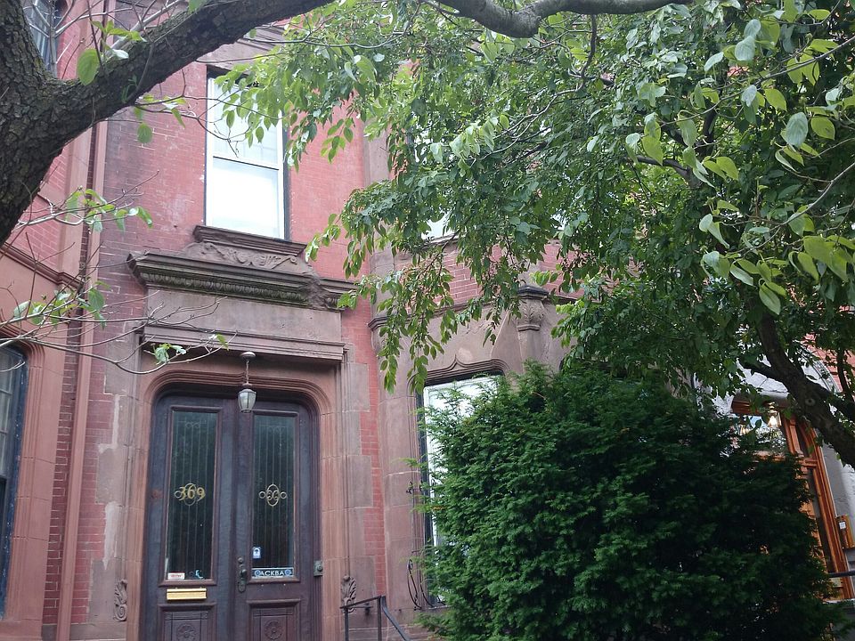 2nd image of 369 Marlborough St