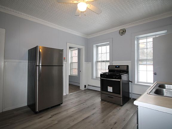 4th image of 3 Hamilton St #2